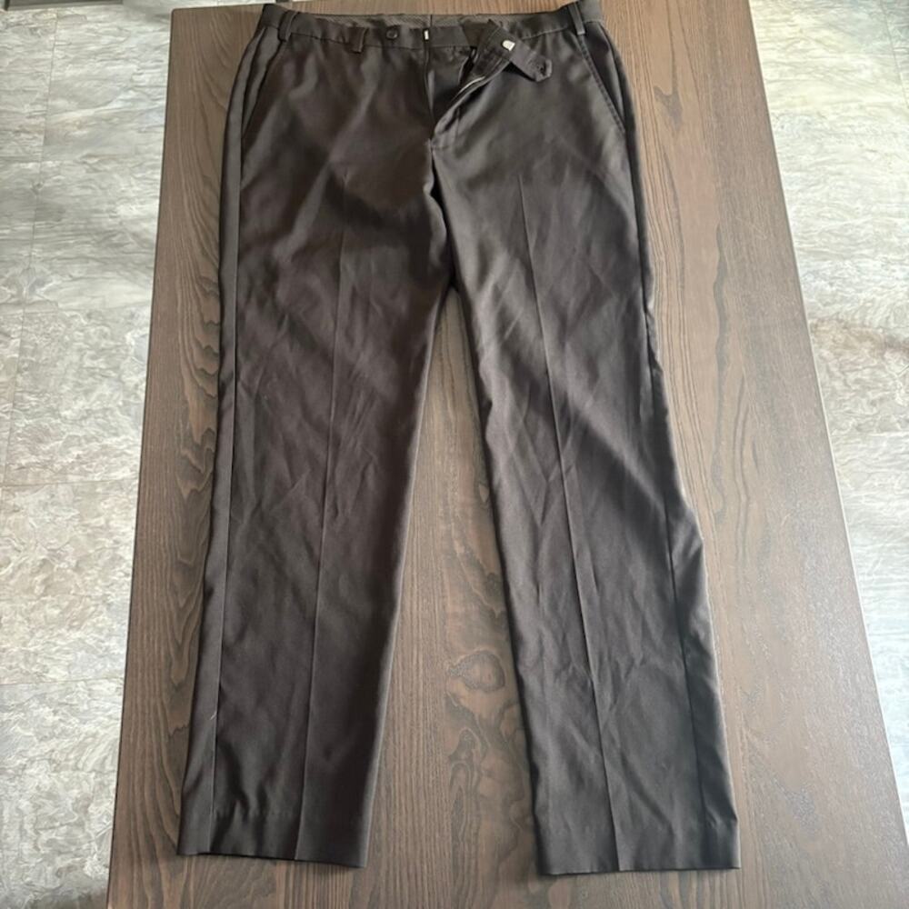 Lot of 2 Men's dress pants sz 36/32 Haggar Michael Kohrs Straight Leg Black